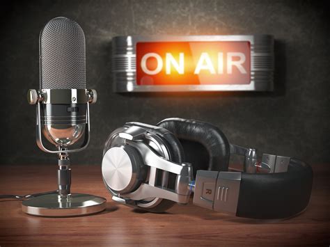 Radio & Podcasts .
